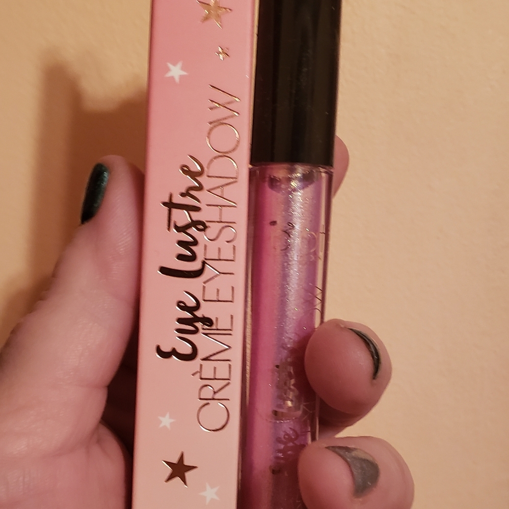 *HOST PICK!*  Ciate london creme eye shadow